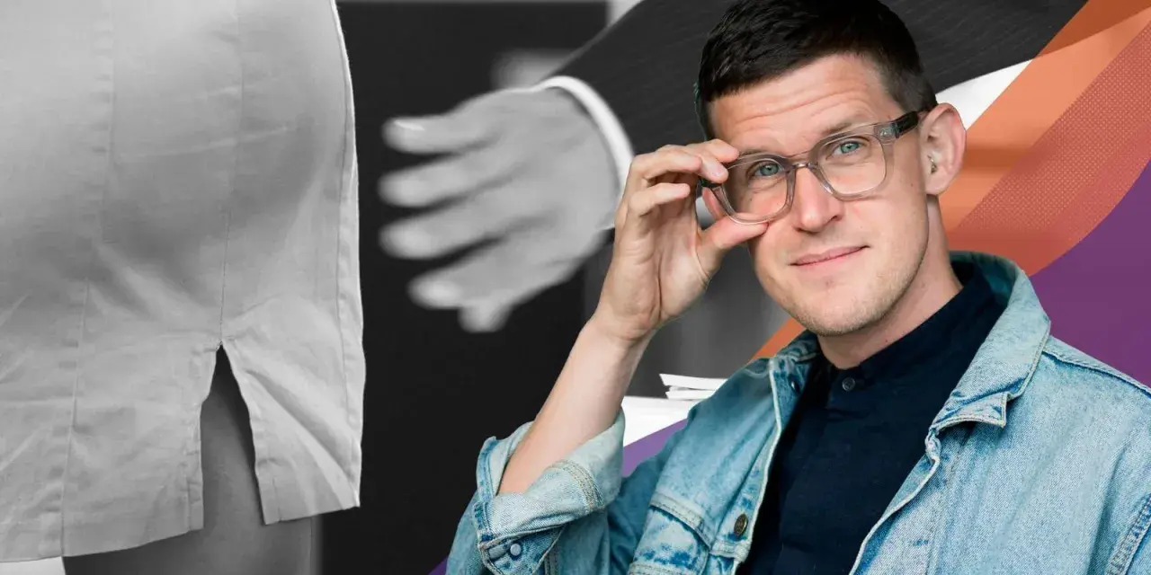Man med glasögon och jeansjacka tittar fram bakom en kvinna. En hand sträcker sig mot hennes kjol. En partner till sexmissbrukare kan uppleva liknande situationer.