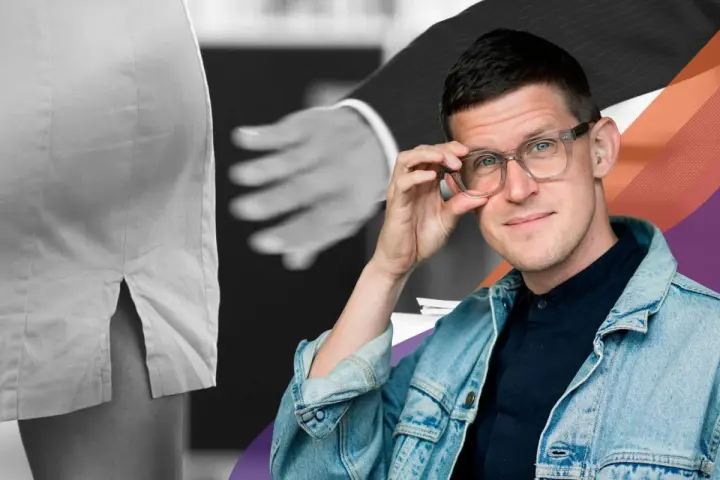 Man med glasögon och jeansjacka tittar fram bakom en kvinna. En hand sträcker sig mot hennes kjol. En partner till sexmissbrukare kan uppleva liknande situationer.